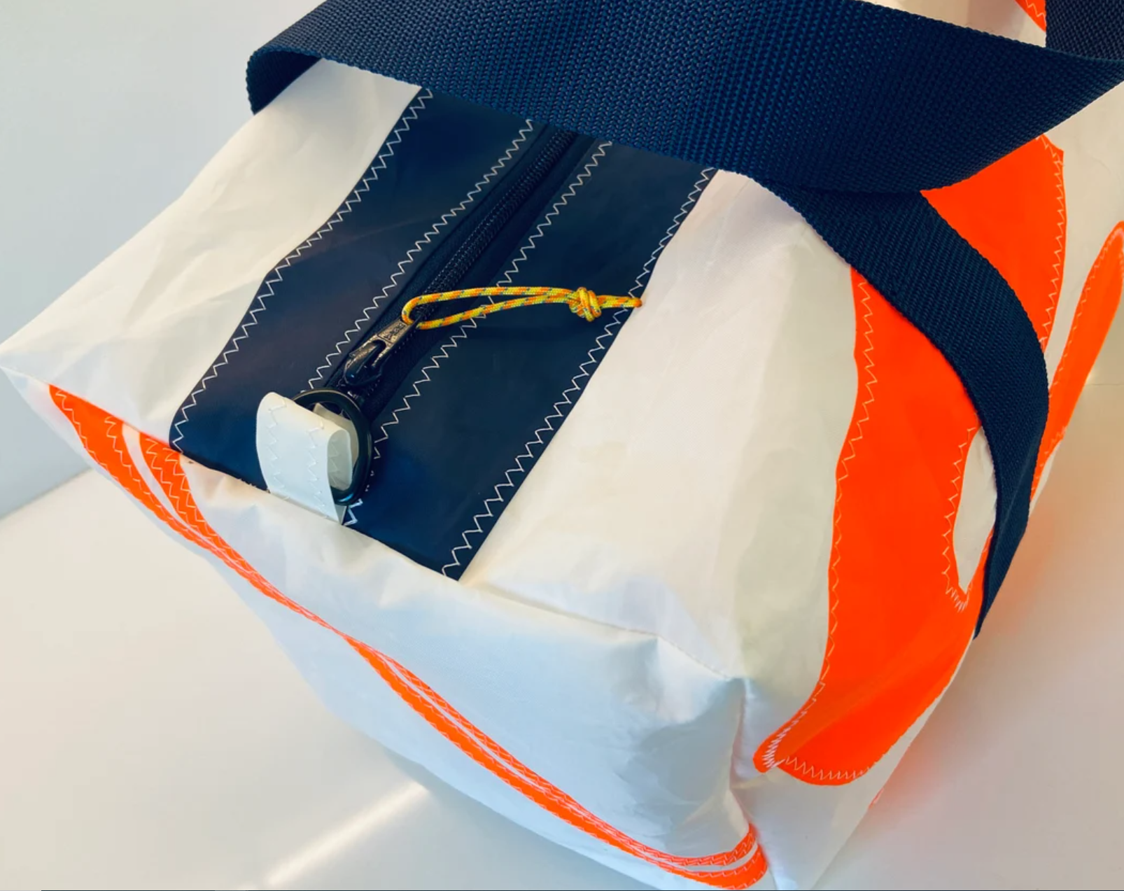 Travel bag made from recycled sails