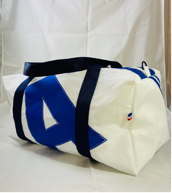 XL travel bag made from recycled sails