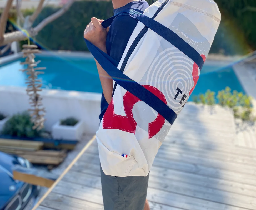 Sports bag made from recycled sails