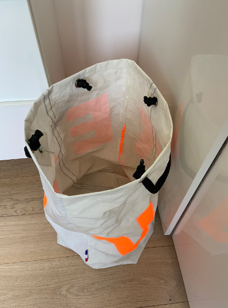 Laundry bag made from upcycled sail 